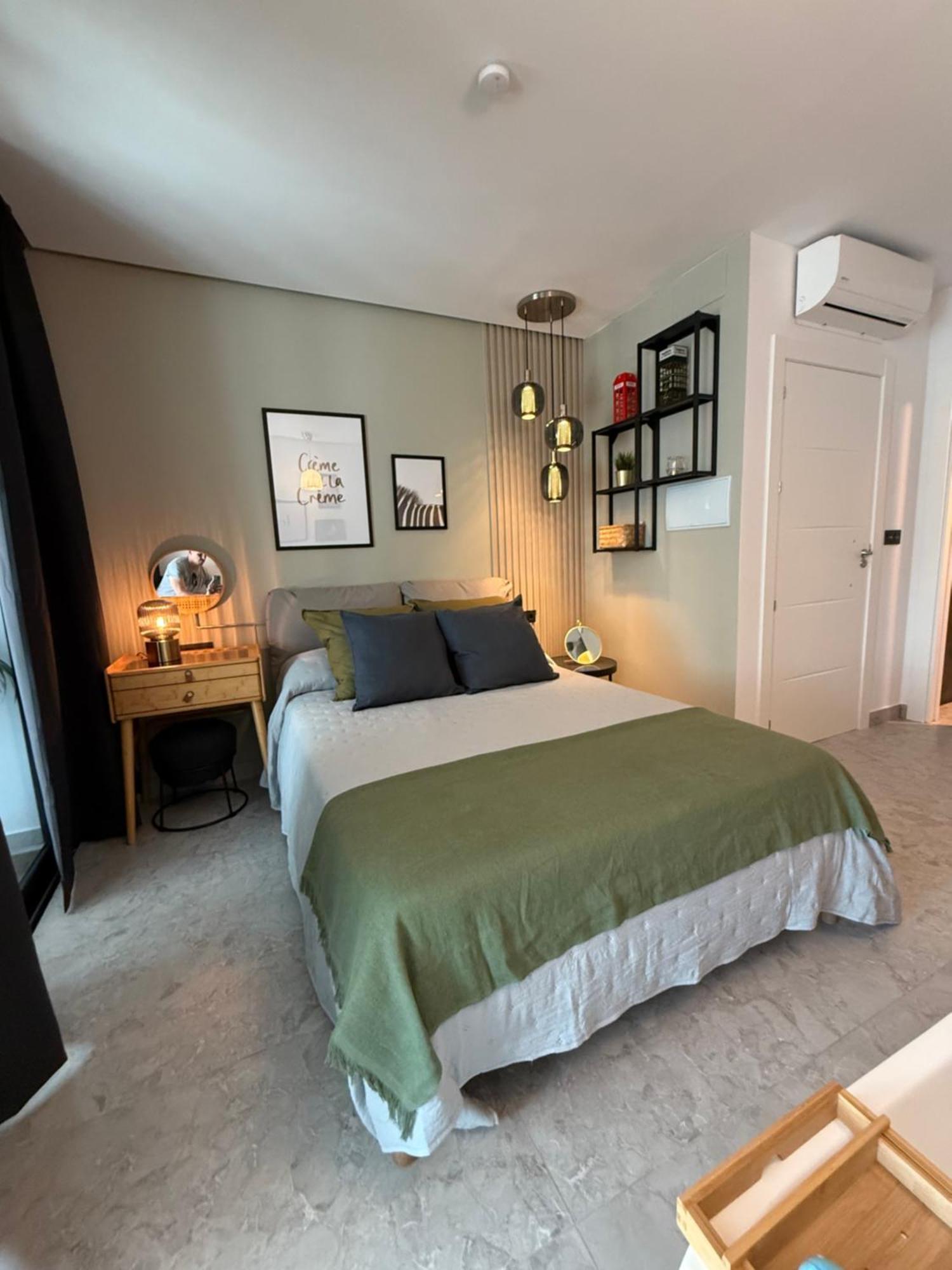 Bed and Breakfast Victoria Loft Castell de Ferro Esterno foto
