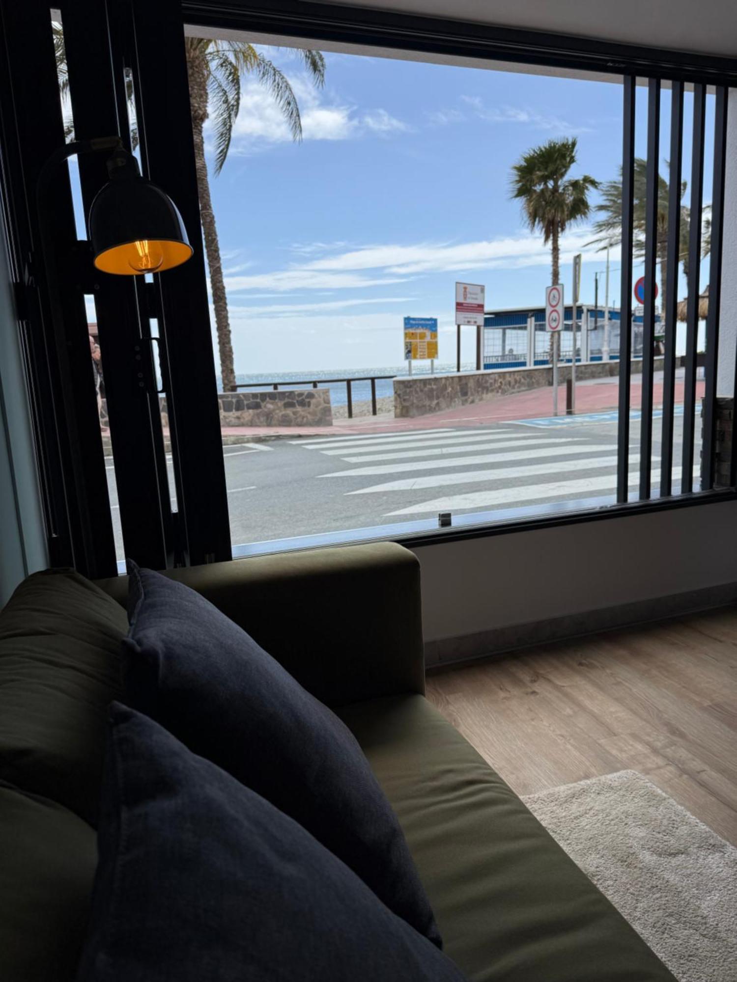 Bed and Breakfast Victoria Loft Castell de Ferro Esterno foto